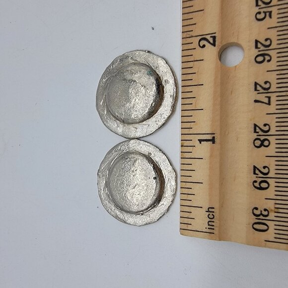 2PC 1:12 Scale Dollhouse Miniatures Metal Carved Plates Kitchen Dish Accessories - Picture 3 of 4